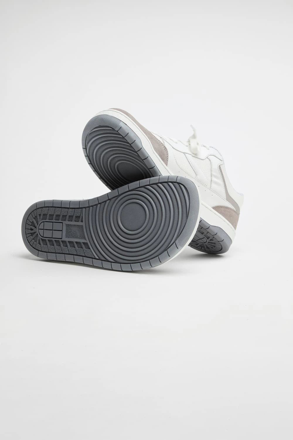Nova Fly White/Gray